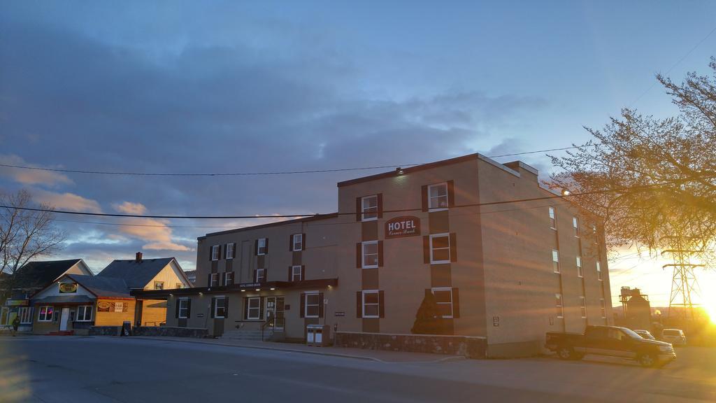 Historic Hotel Corner Brook Kültér fotó